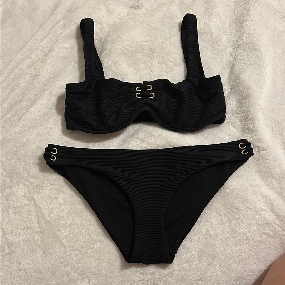 Ribbed Black Bikini with gold details